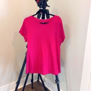 1X Fuscha SS Crew Neck Top. Great for layering or with a pair of jeans.